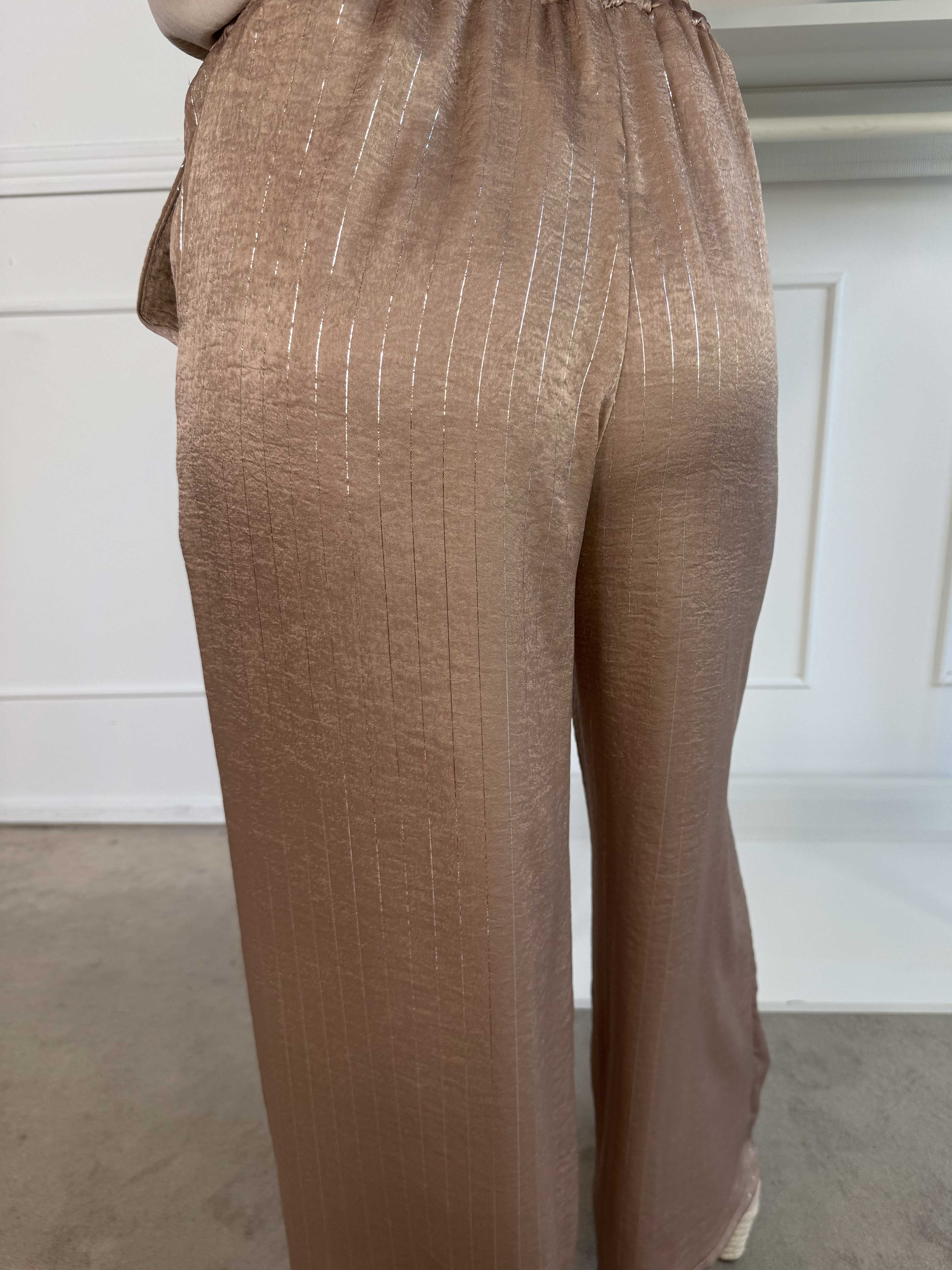 Amora - Bløde bukser med stribet glimmertråde og elastikkant